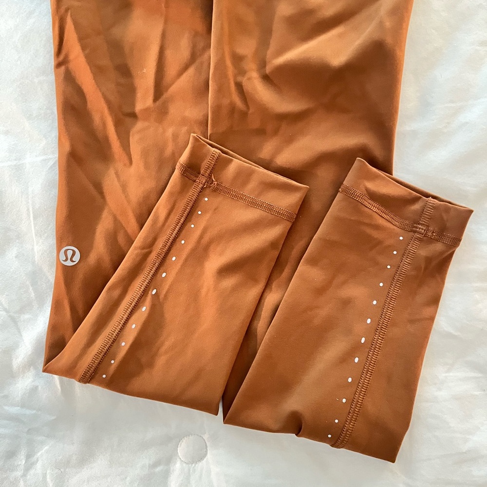 Lululemon leggings 28”